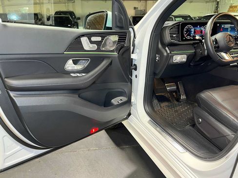 Used 2026 Mercedes-Benz GLS 450 4MATIC image 21