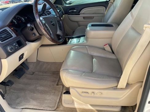 Used 2012 GMC Yukon XL Denali image 5