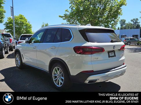 Used 2019 BMW X5 xDrive40i w/ Convenience Package AWD/4WD image 5