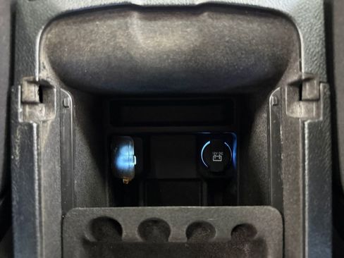 Used 2013 Dodge Charger SE w/ Sport Appearance Group RWD image 30