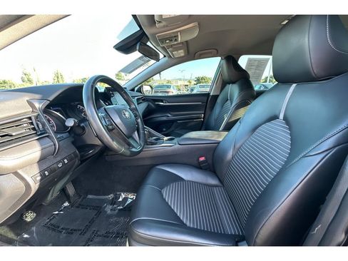 Used 2021 Toyota Camry SE FWD image 10