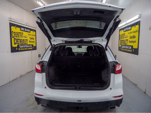 Used 2018 Chevrolet Equinox LT w/ Redline Edition image 15