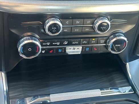 Used 2024 Ford F150 Lariat AWD/4WD image 56