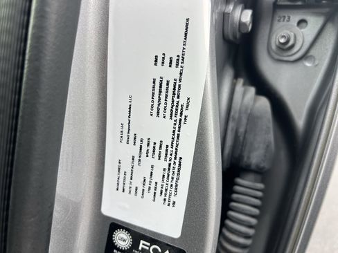 Used 2025 RAM 1500 Big Horn image 36