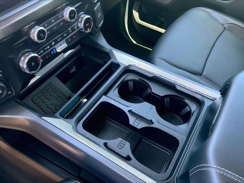 Used 2024 Ford F250 Lariat w/ FX4 Off-Road Package image 16