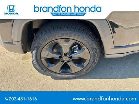 Used 2021 Jeep Compass Latitude AWD/4WD image 31