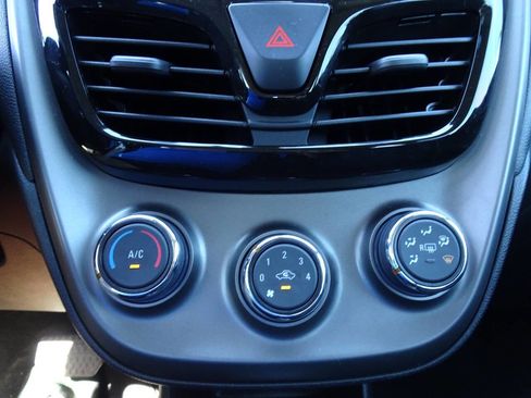 Used 2021 Chevrolet Spark LS image 25