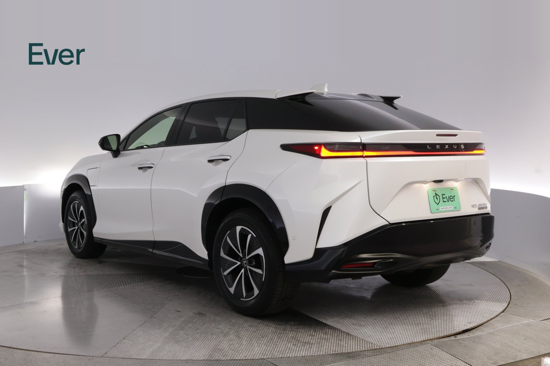 Used 2023 Lexus RZ 450e Premium w/ Technology Package AWD/4WD image 17