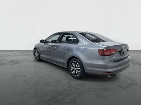 Used 2018 Volkswagen Jetta Wolfsburg Edition FWD image 9