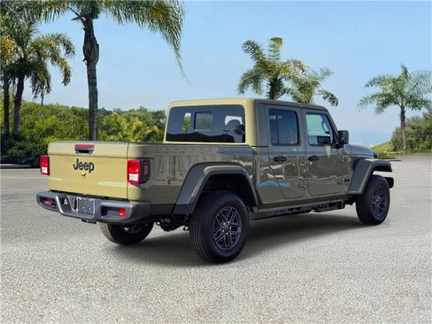 New 2026 Jeep Gladiator Sport image 4