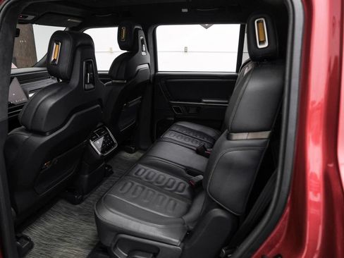 Used 2023 Rivian R1S Adventure AWD/4WD image 30