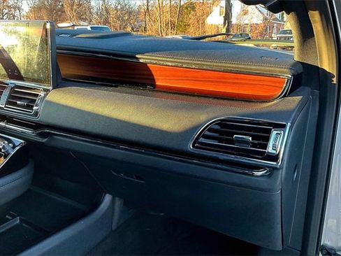 Used 2023 Lincoln Navigator Reserve image 23