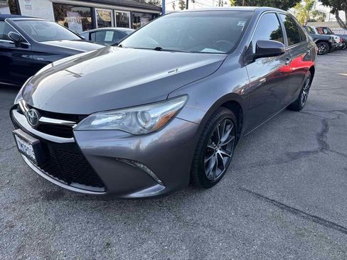 Used 2015 Toyota Camry XSE FWD image 2