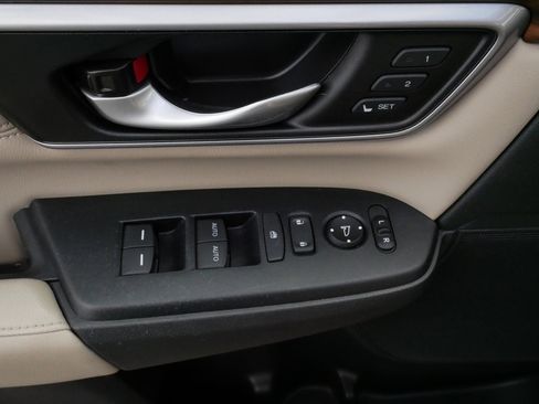 Used 2018 Honda CR-V EX-L image 19