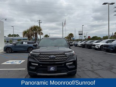 Used 2022 Ford Explorer King Ranch RWD image 3