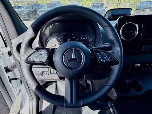New 2026 Mercedes-Benz Sprinter 2500 image 24