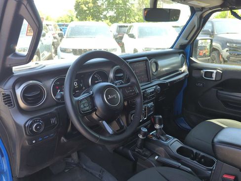 Used 2023 Jeep Wrangler Unlimited w/ Cold Weather Group AWD/4WD image 12