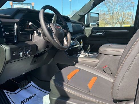 New 2026 GMC Sierra 2500 AT4 image 12