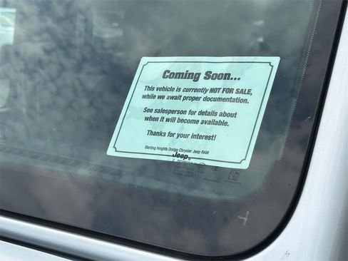 Used 2022 Jeep Gladiator Willys image 34