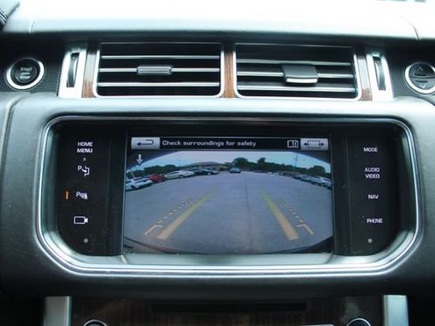 Used 2015 Land Rover Range Rover HSE AWD/4WD image 21