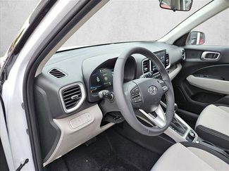 New 2026 Hyundai Venue SEL video 3
