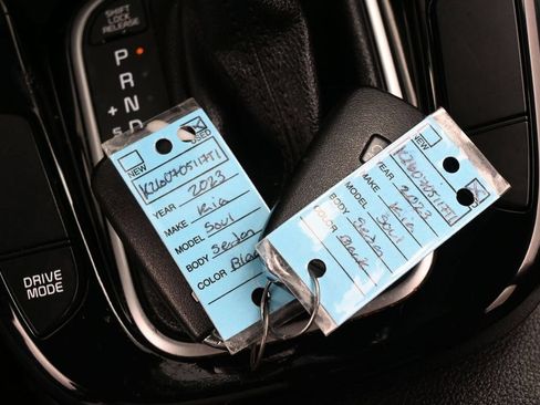 Used 2023 Kia Soul S FWD image 28