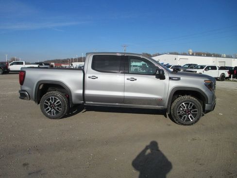 New 2026 GMC Sierra 1500 AT4 image 3