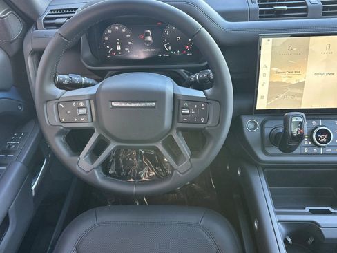 New 2026 Land Rover Defender 110 X-Dynamic SE AWD/4WD image 13