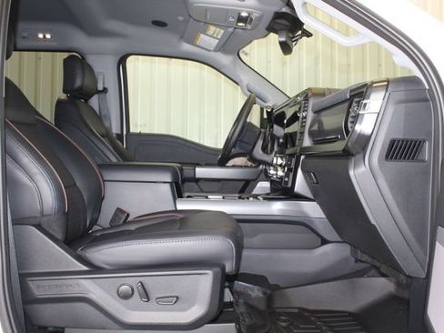 Used 2026 Ford F350 Lariat w/ Lariat Ultimate Package AWD/4WD image 22