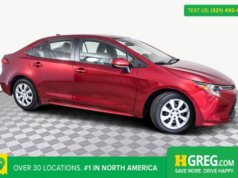 Used 2025 Toyota Corolla LE image 1