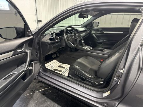 Used 2019 Honda Civic Sport image 14