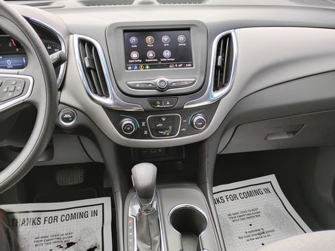 Used 2023 Chevrolet Equinox LS w/ LS Convenience Package image 8