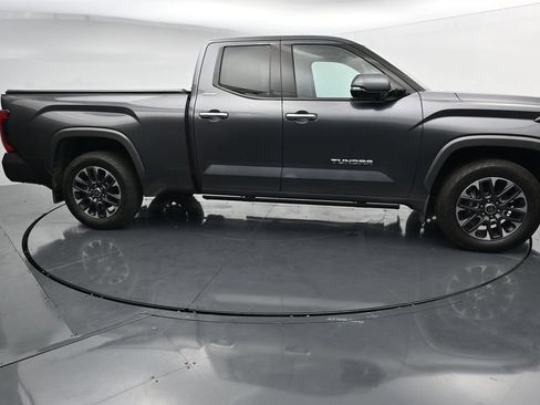 Used 2022 Toyota Tundra Limited AWD/4WD image 9