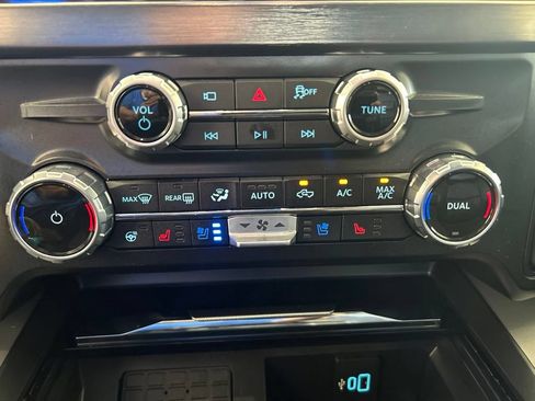 Used 2026 Ford F350 Lariat w/ Lariat Ultimate Package AWD/4WD image 58