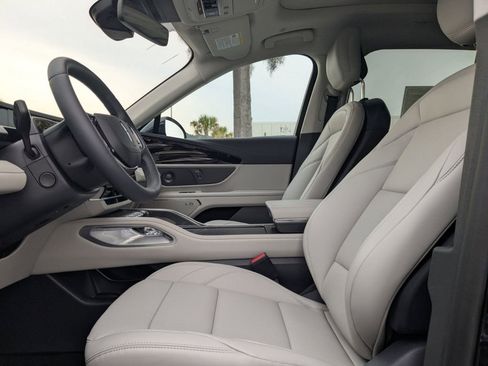 New 2026 Lincoln Nautilus Premier w/ Equipment Group 102A AWD/4WD image 21