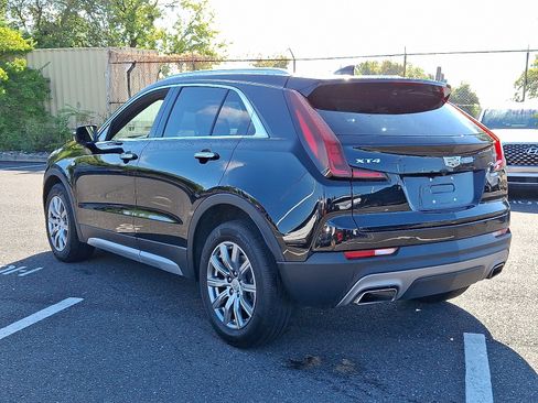 Used 2023 Cadillac XT4 Premium Luxury image 4