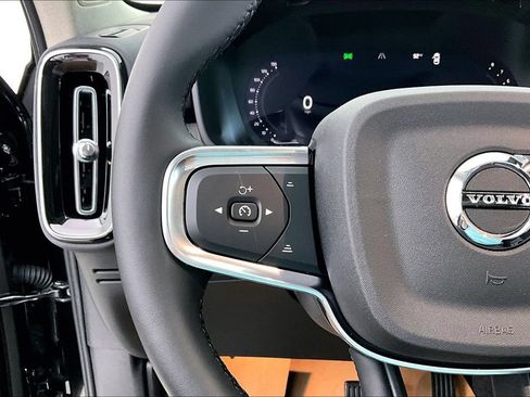New 2026 Volvo XC40 B5 Core w/ Protection Package Premier AWD/4WD image 12