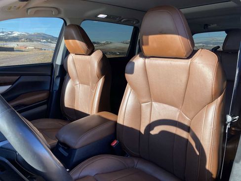 Used 2019 Subaru Ascent Touring w/ Popular Package #3 image 19