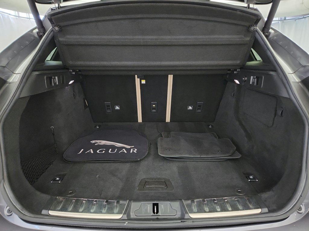 Used 2020 Jaguar F-PACE Premium AWD/4WD image 33