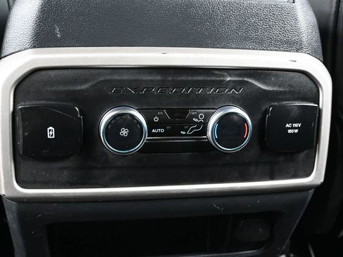 Used 2024 Ford Expedition XLT AWD/4WD image 34