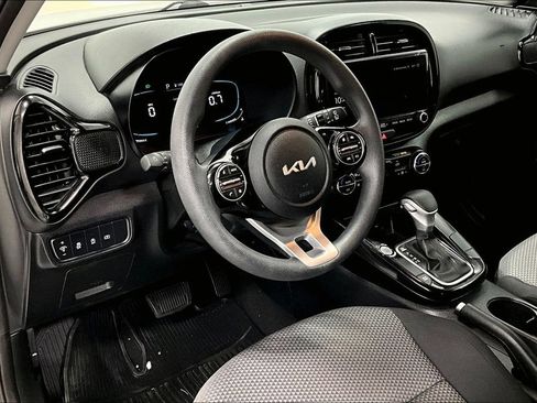 Used 2023 Kia Soul S FWD image 16