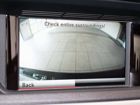 Used 2013 Mercedes-Benz E 550 4MATIC Sedan image 26