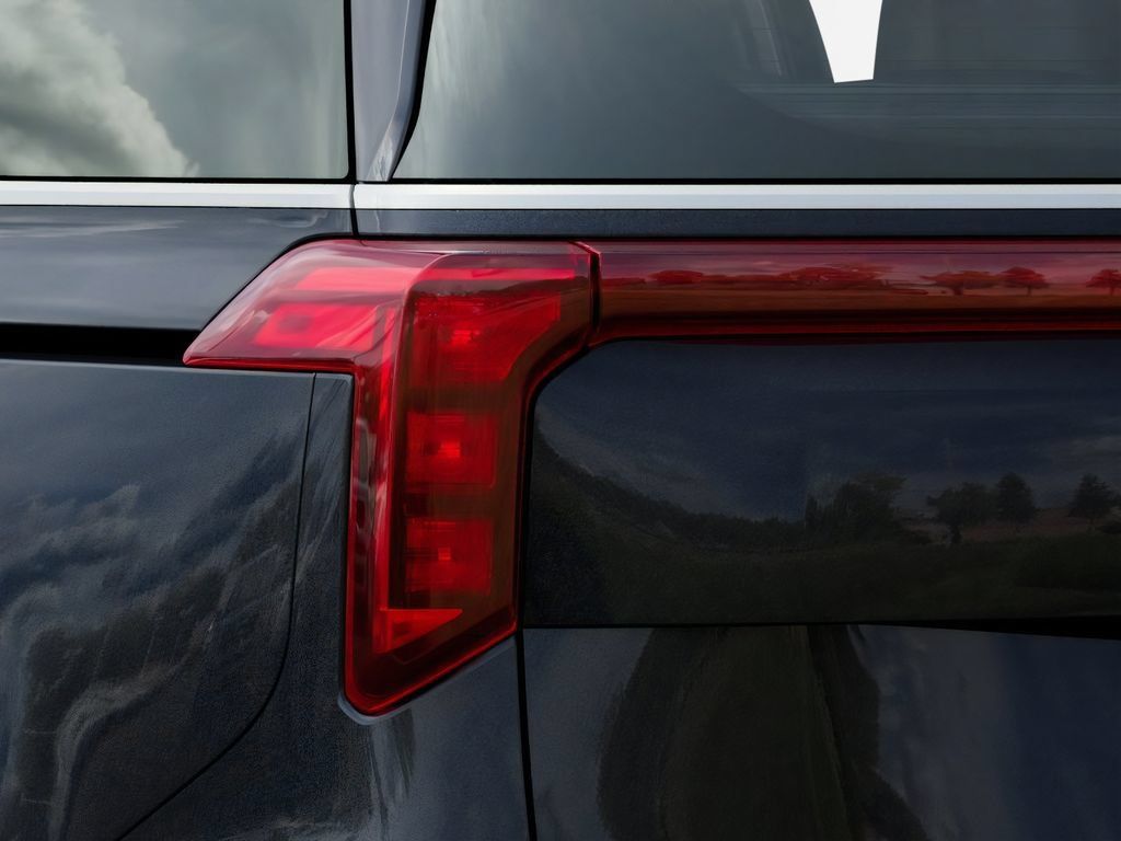 New 2027 Kia Carnival LXS FWD image 11