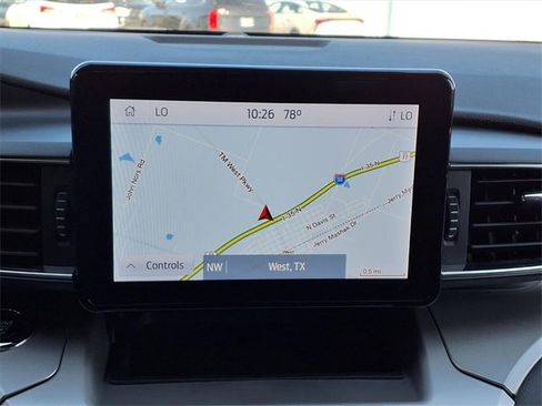 Used 2022 Ford Explorer XLT w/ Equipment Group 202A image 15