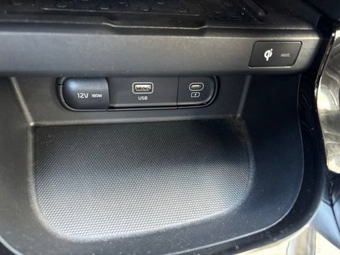 Certified 2025 Kia Seltos SX AWD/4WD image 19