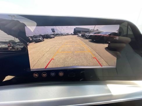 Used 2024 Cadillac Lyriq Luxury RWD image 14