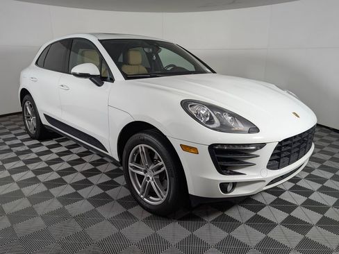 Used 2018 Porsche Macan image 9