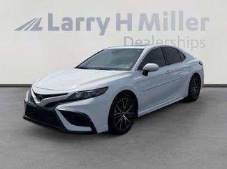 Used 2021 Toyota Camry SE w/ Audio Upgrade Package video 1