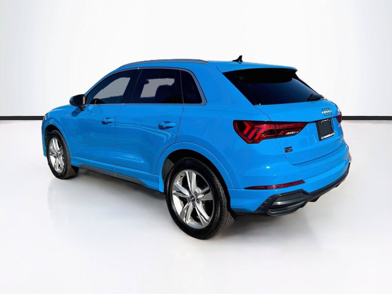 Used 2020 Audi Q3 2.0T Premium Plus w/ Premium Plus Package AWD/4WD image 5