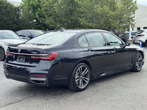 Used 2021 BMW 750i xDrive w/ M Sport Package AWD/4WD image 5